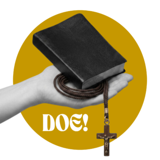 Doe uma Bíblia e um Crucifixo